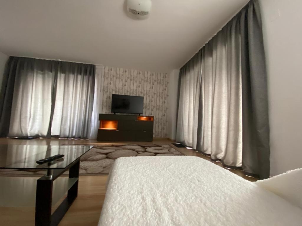 Amg Apartament Apartment Brasov Ngoại thất bức ảnh